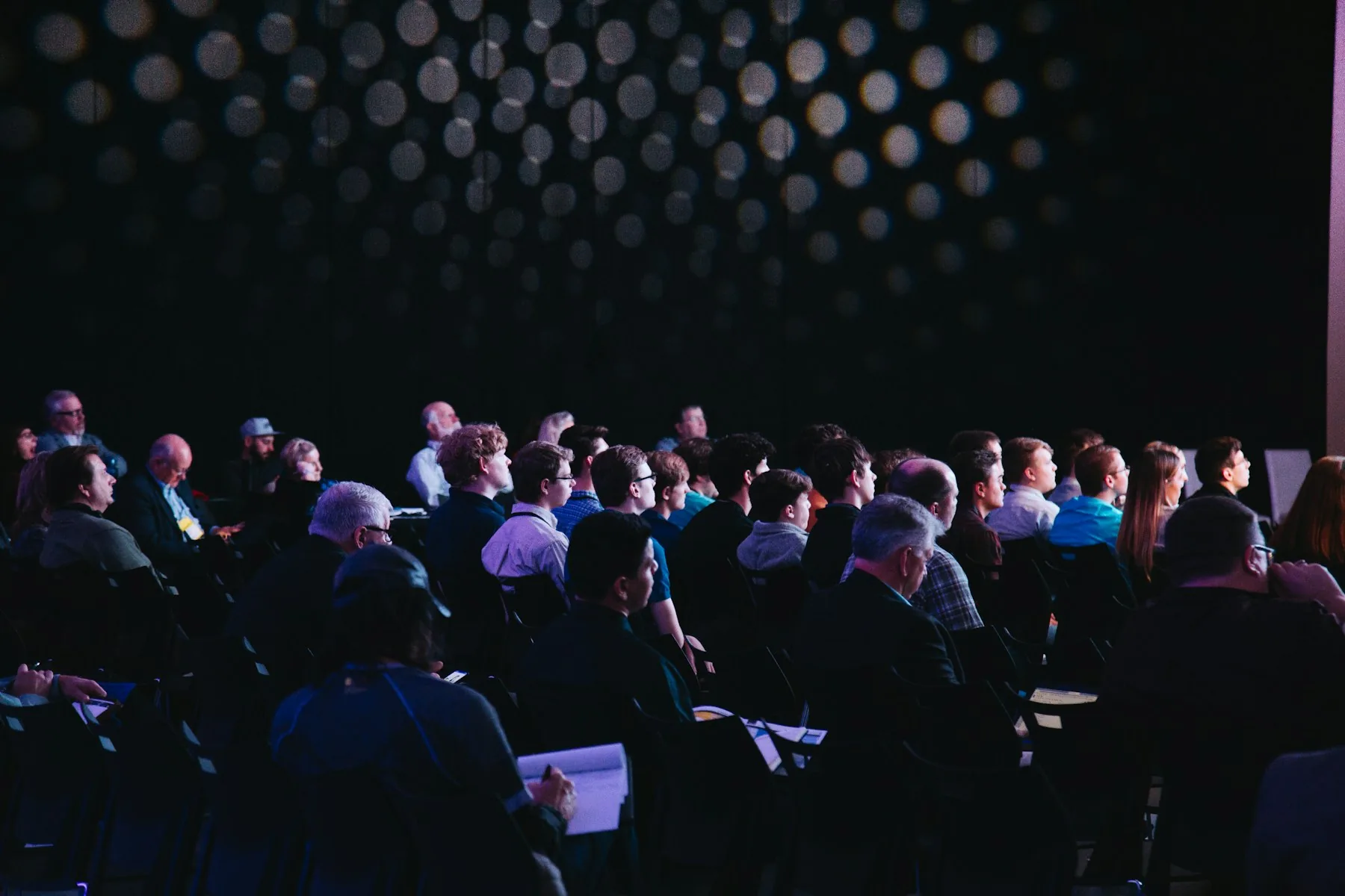 Auditorium DreamCom — convegno con pubblico